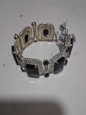 Elegant Black Crystal Statement Bracelet - Women Jewelry